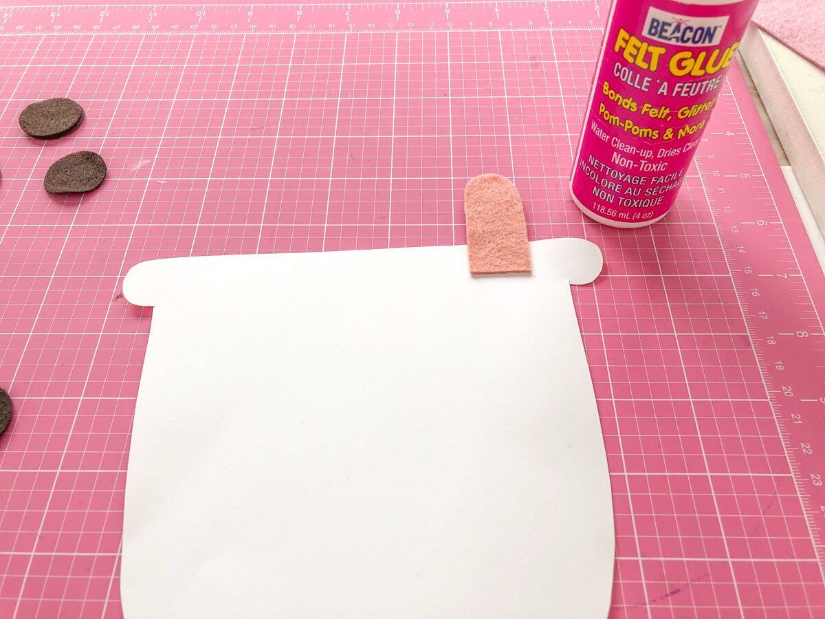 Felt Bubble Tea Banner Tutorial: Glue straw